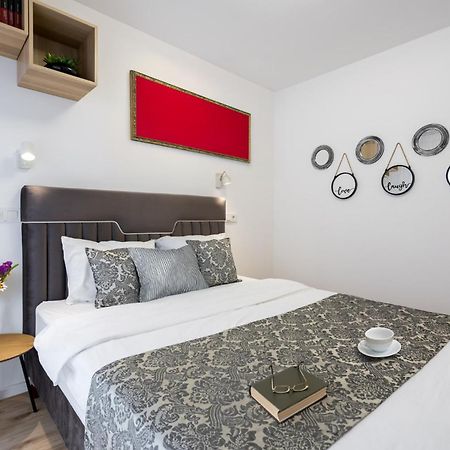 Breeze - Modern Escape In Pipera Lejlighed Bukarest Eksteriør billede